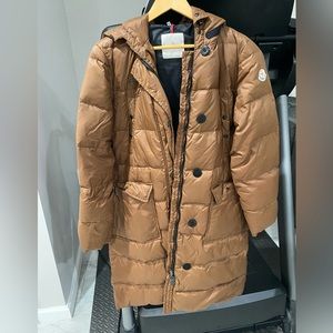Moncler down coat sz 4 (L)